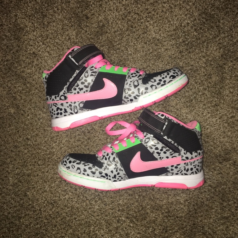 Nike Air Mogan Mid Sneakers Cheetah